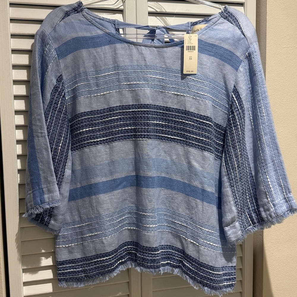Cloth and Stone Light Blue and White Top NWT Size XS